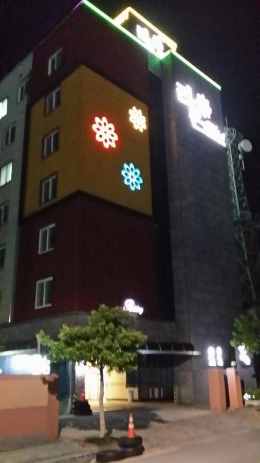 Raon Hotel Kvangjang Kültér fotó